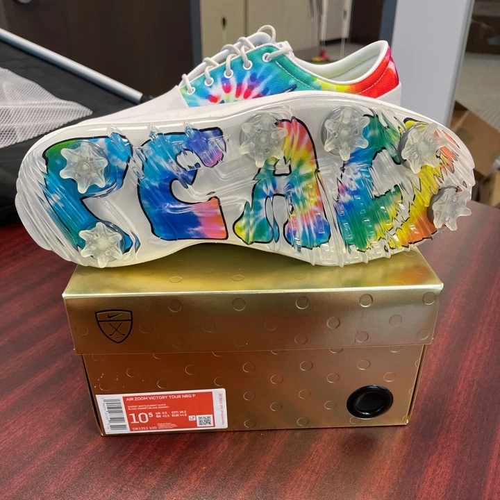 Nike Air Zoom Victory Tour NRG Peace, Love And Golf 2 Nike Air Zoom Victory Tour NRG Peace, Love And Golf - Image 2