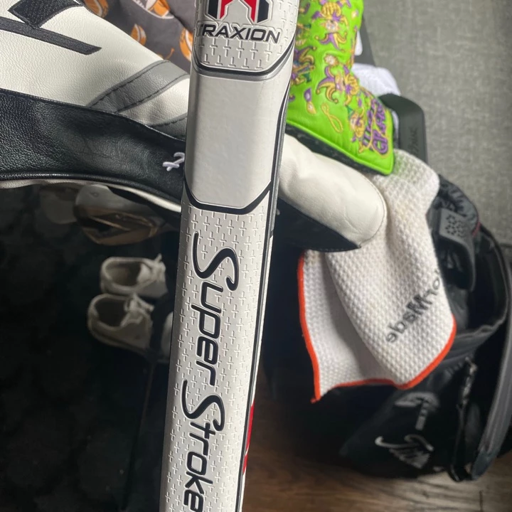 Odyssey 2 Ball Fang Putter 2 Odyssey 2 Ball Fang Putter - Image 2