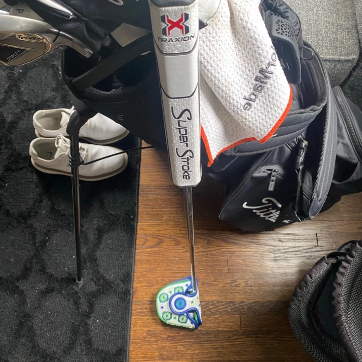 Odyssey 2 Ball Fang Putter 6 Odyssey 2 Ball Fang Putter - Image 6