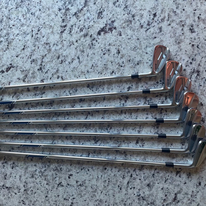 Brand New Srixon Combo Set 4 Brand New Srixon Combo Set - Image 4