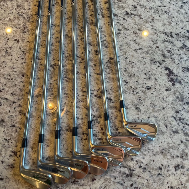 Brand New Srixon Combo Set 5 Brand New Srixon Combo Set - Image 5