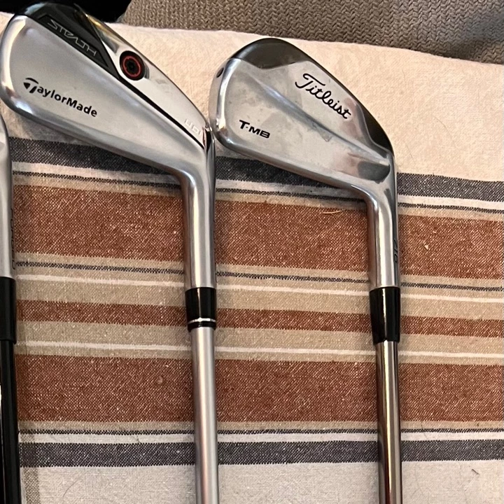 2 Irons- Taylormade, Titleist 3 2 Irons- Taylormade, Titleist - Image 3